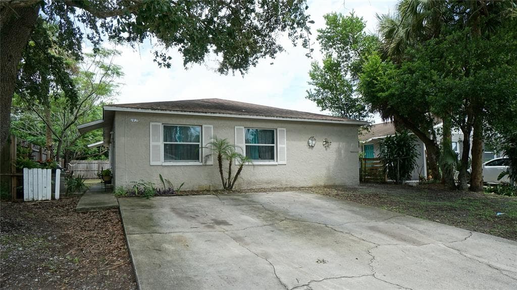 1925 W NASSAU STREET TAMPA, FL 33607