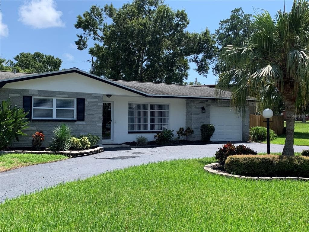 12620 82ND TERRACE SEMINOLE, FL 33776