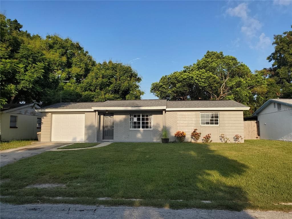 3915 WINSTON DRIVE NEW PORT RICHEY, FL 34652
