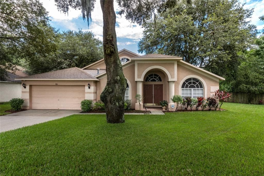 701 ROCKY MOUNTAIN COURT VALRICO, FL 33594