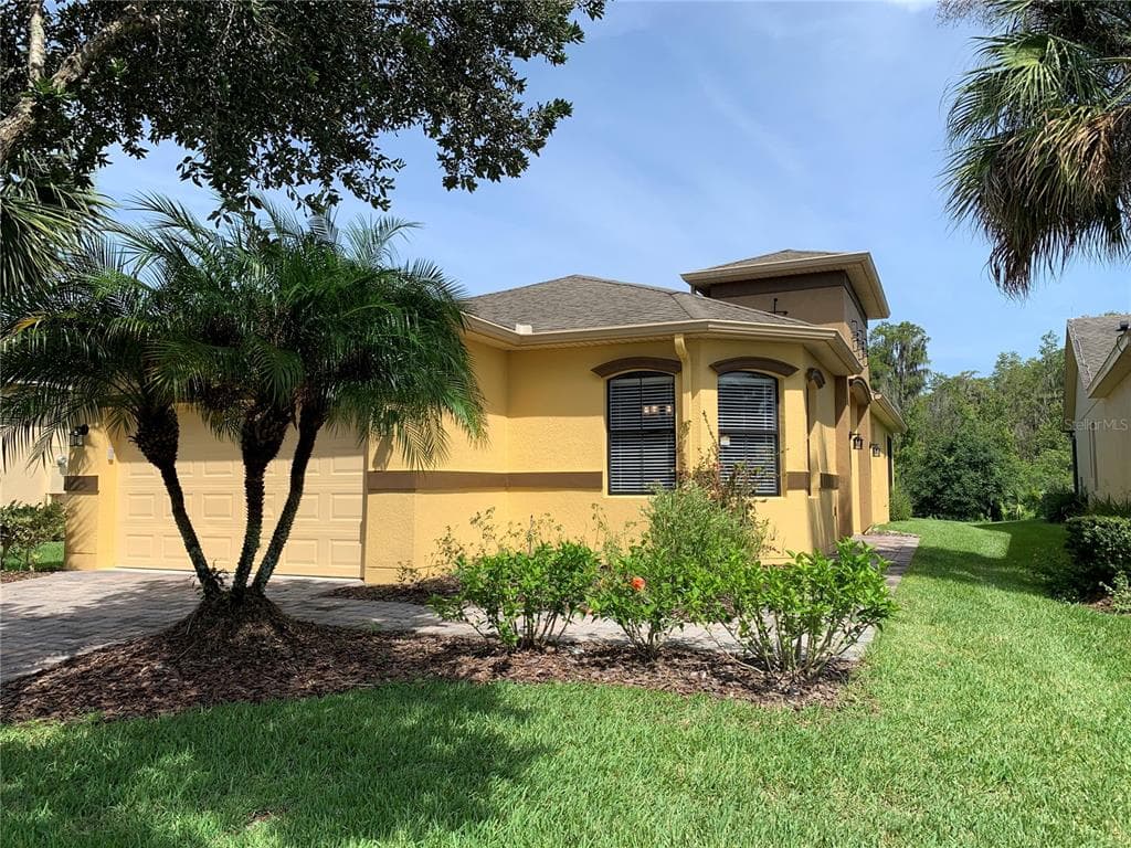 628 GRAND CANAL DRIVE POINCIANA, FL 34759