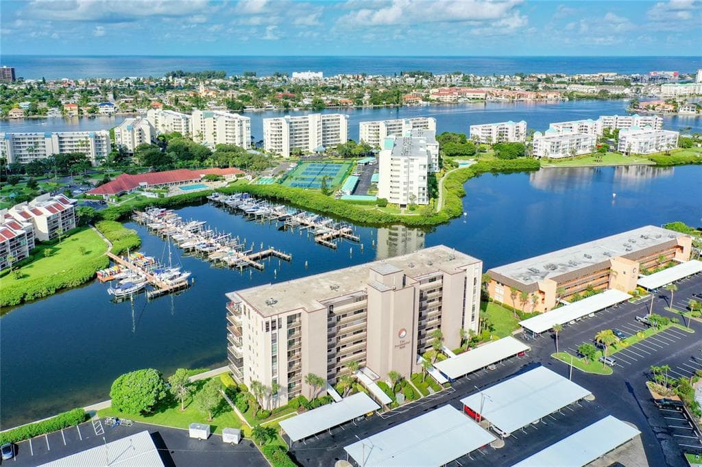 7600 SUN ISLAND DR S UNIT 702 SOUTH PASADENA, FL 33707