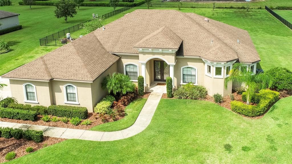10915 BRICE TREE COURT LITHIA, FL 33547