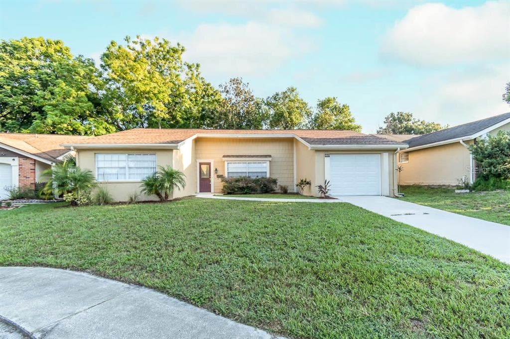 8023 HUNTERS WHIP ROW HUDSON, FL 34667