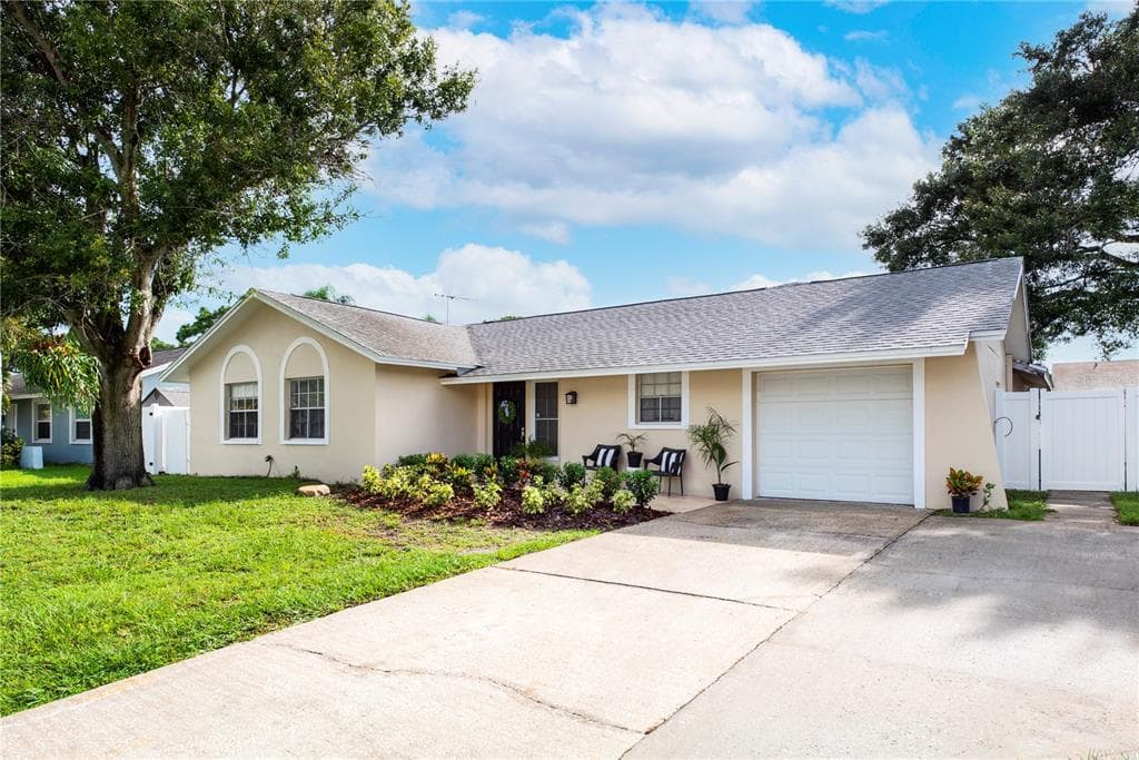 10035 83RD WAY N LARGO, FL 33777