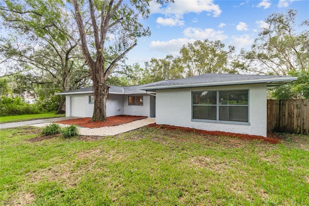 14720 N ROME AVENUE TAMPA, FL 33613