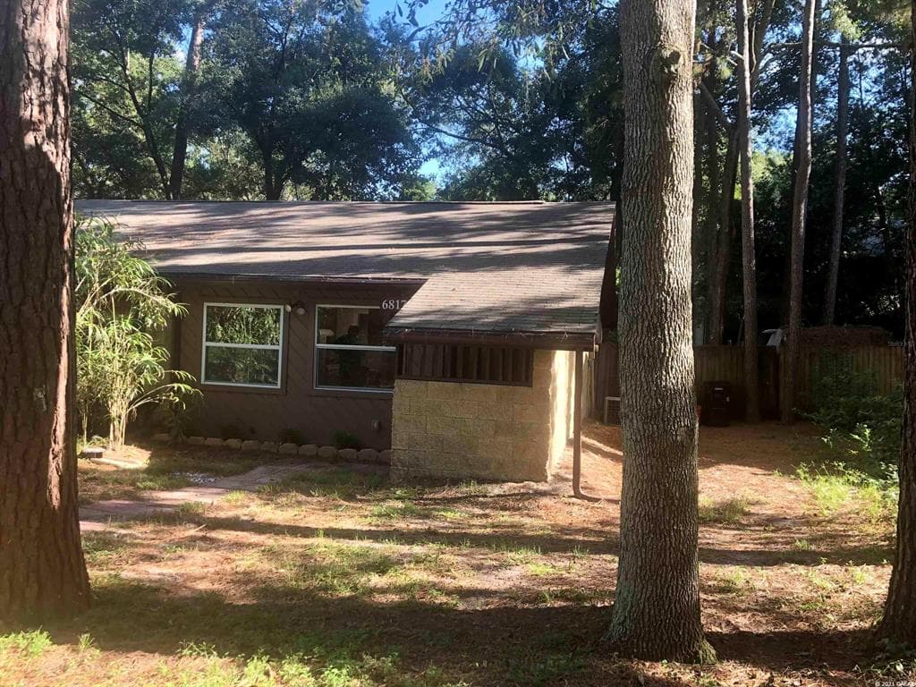 6817 SW 45TH AVENUE Gainesville, FL 32608