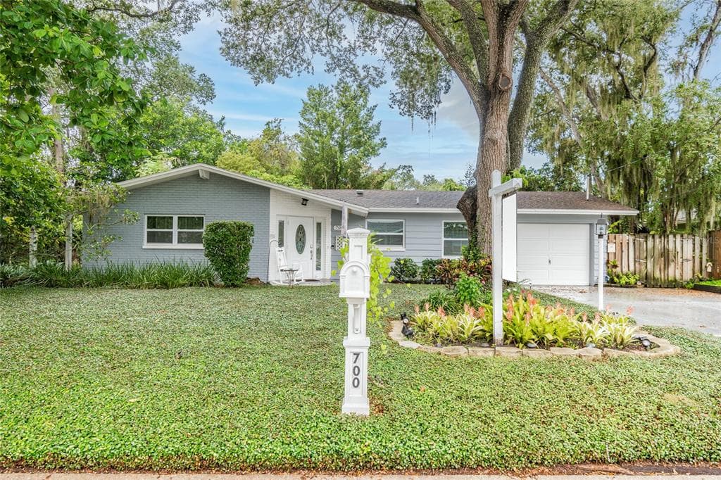 700 CANTERBURY ROAD CLEARWATER, FL 33764