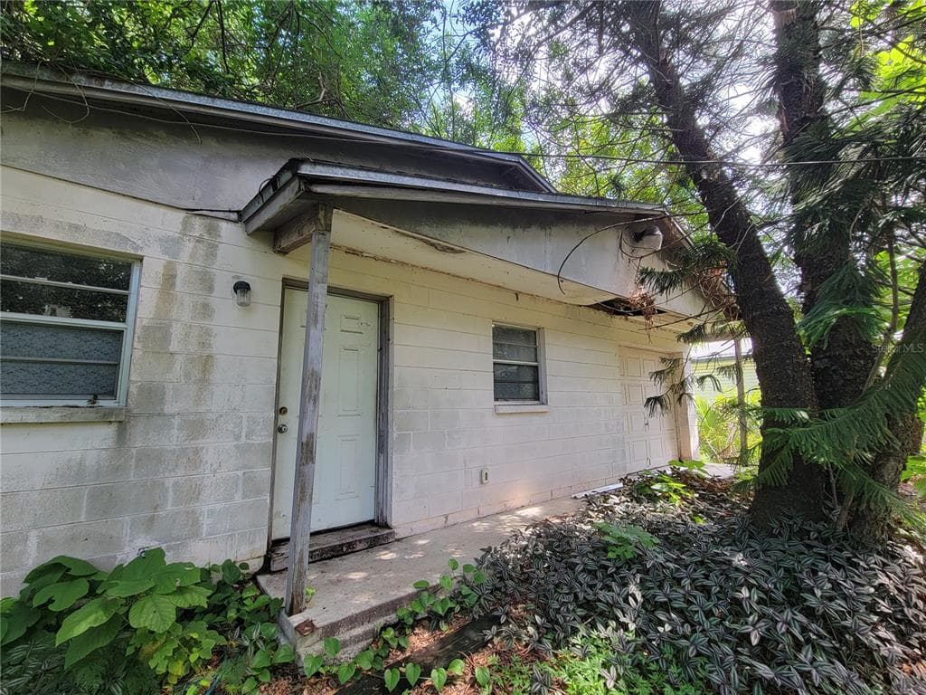 832 WYATT STREET CLEARWATER, FL 33756