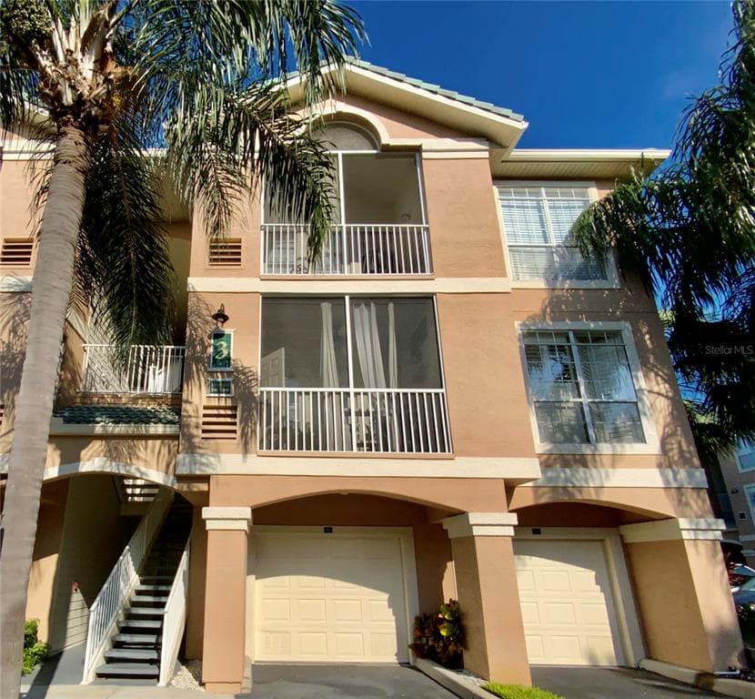 3302 BAY CLUB CIRCLE UNIT 3302 TAMPA, FL 33607