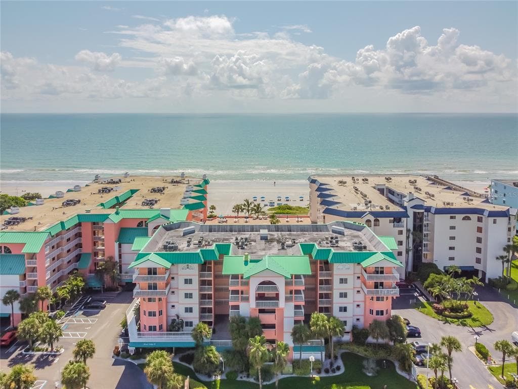 18400 GULF BOULEVARD UNIT 2105