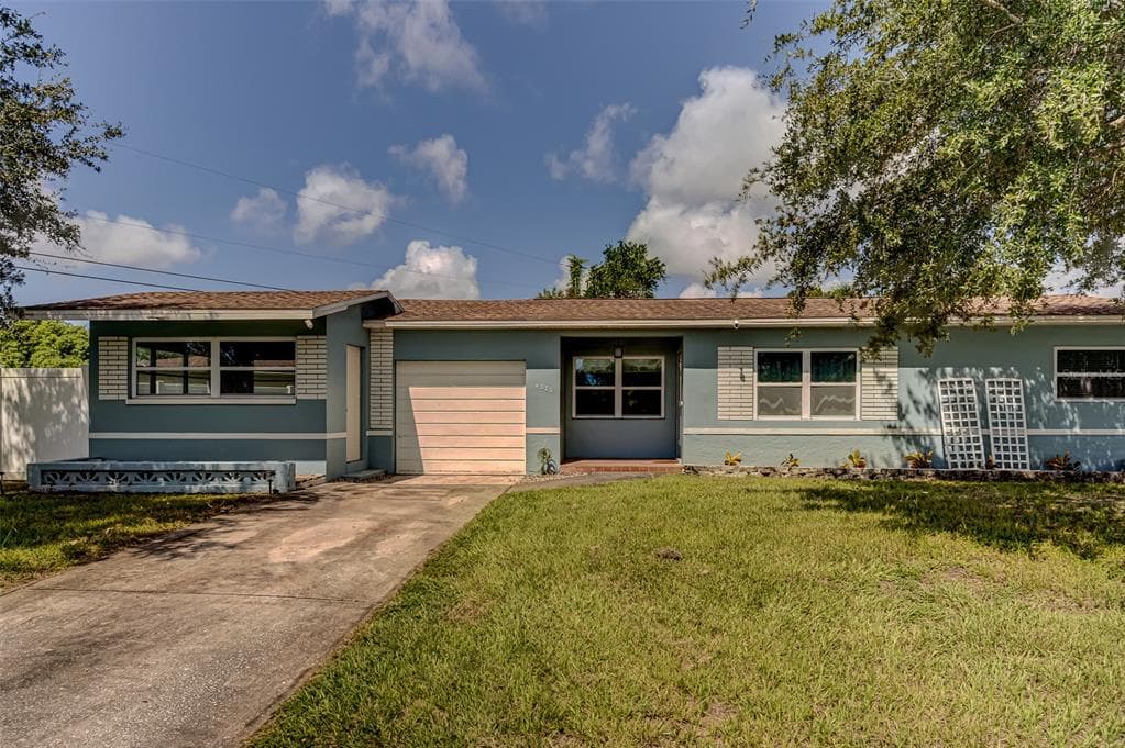 4376 59TH LANE N ST PETERSBURG, FL 33709