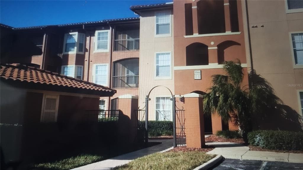5566 METROWEST BOULEVARD UNIT 306 ORLANDO, FL 32811