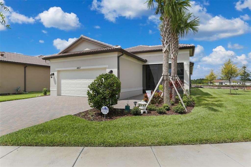 4807 SEVILLA SHORES DRIVE WIMAUMA, FL 33598