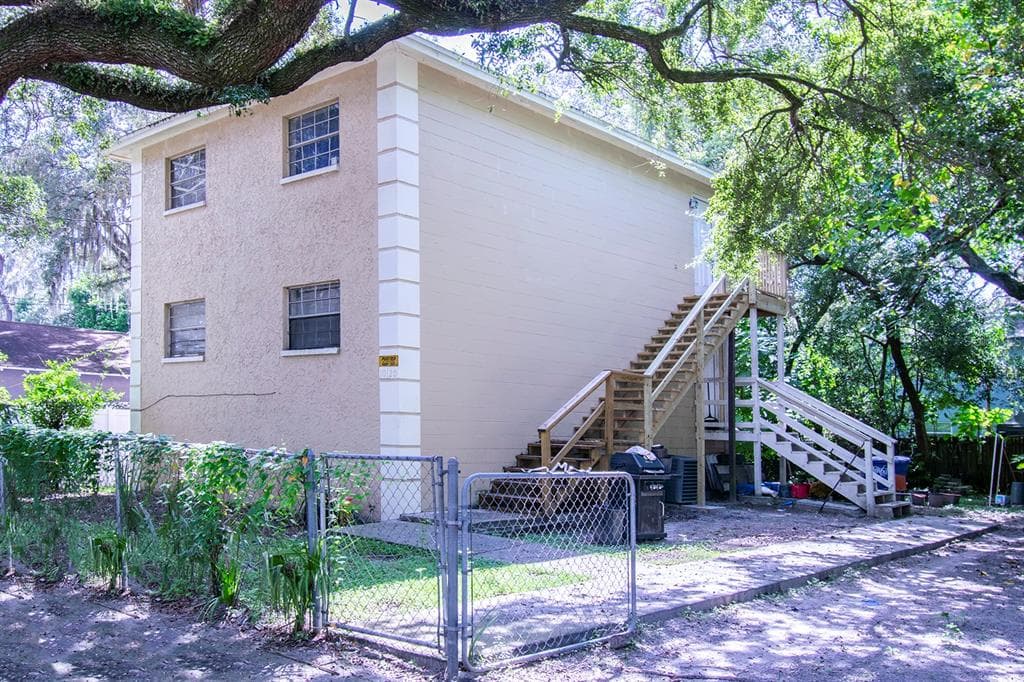 10120 N 11TH STREET TAMPA, FL 33612