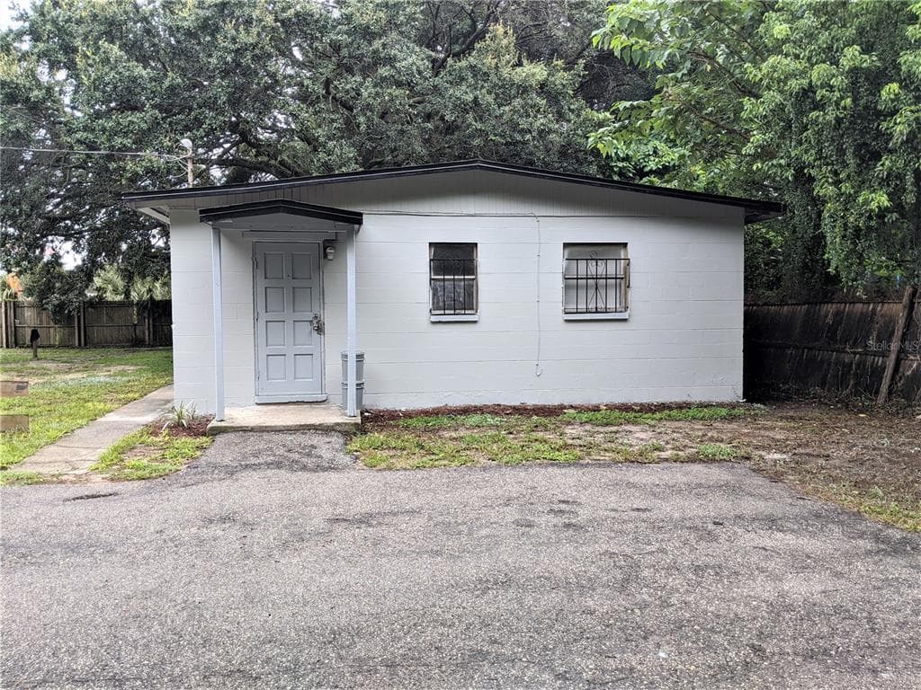 3709 E IDA STREET TAMPA, FL 33610