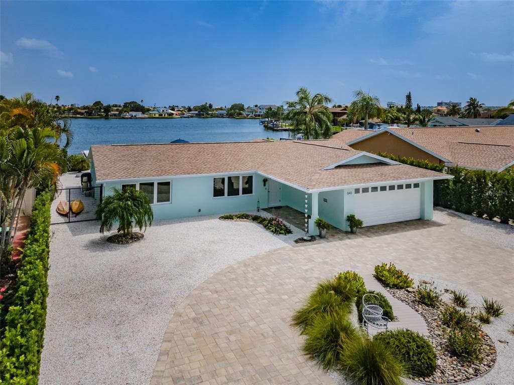640 64TH AVENUE ST PETE BEACH, FL 33706