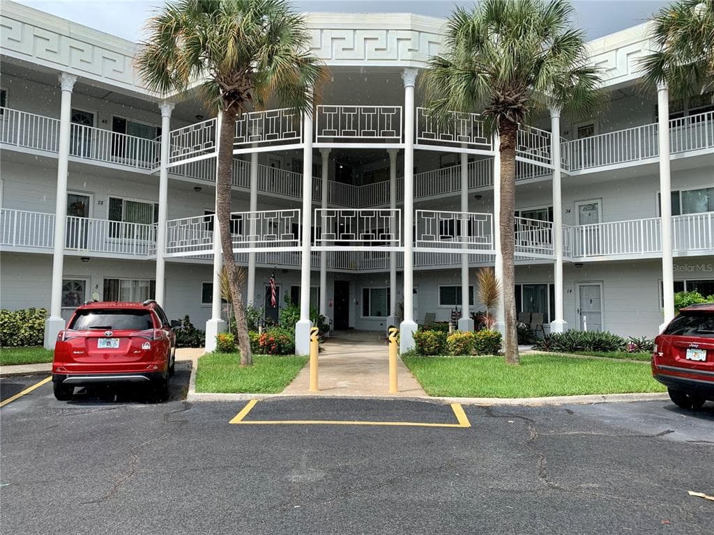2450 CANADIAN WAY UNIT 4 CLEARWATER, FL 33763