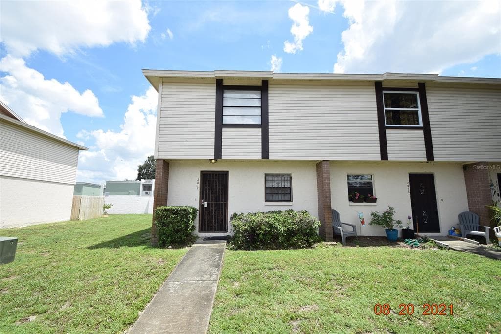 2017 PINE CHACE COURT TAMPA, FL 33613
