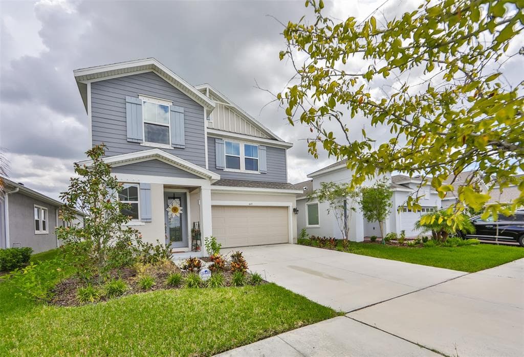 6115 VOYAGERS PLACE APOLLO BEACH, FL 33572