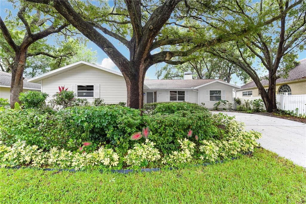 4507 4TH AVENUE DRIVE E BRADENTON, FL 34208
