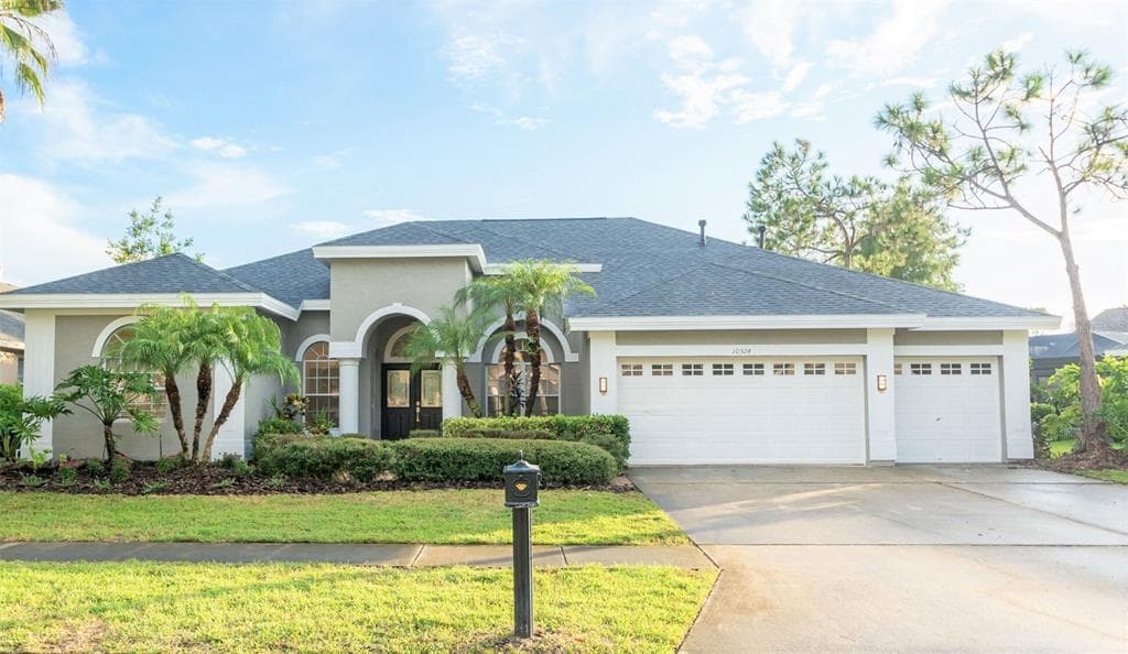 10524 GREENSPRINGS DRIVE TAMPA, FL 33626
