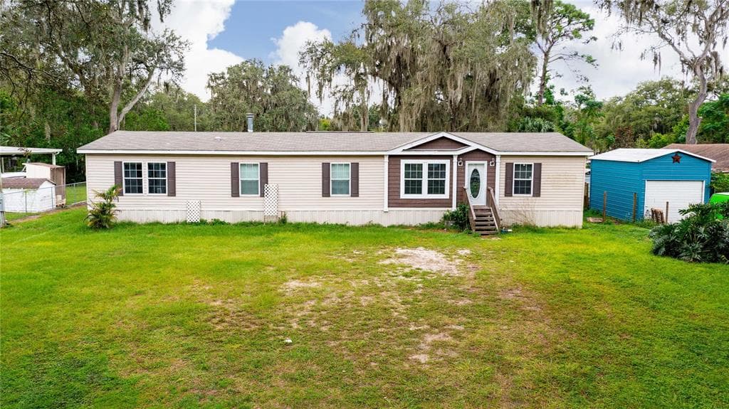 38245 COLLINS AVENUE ZEPHYRHILLS, FL 33542