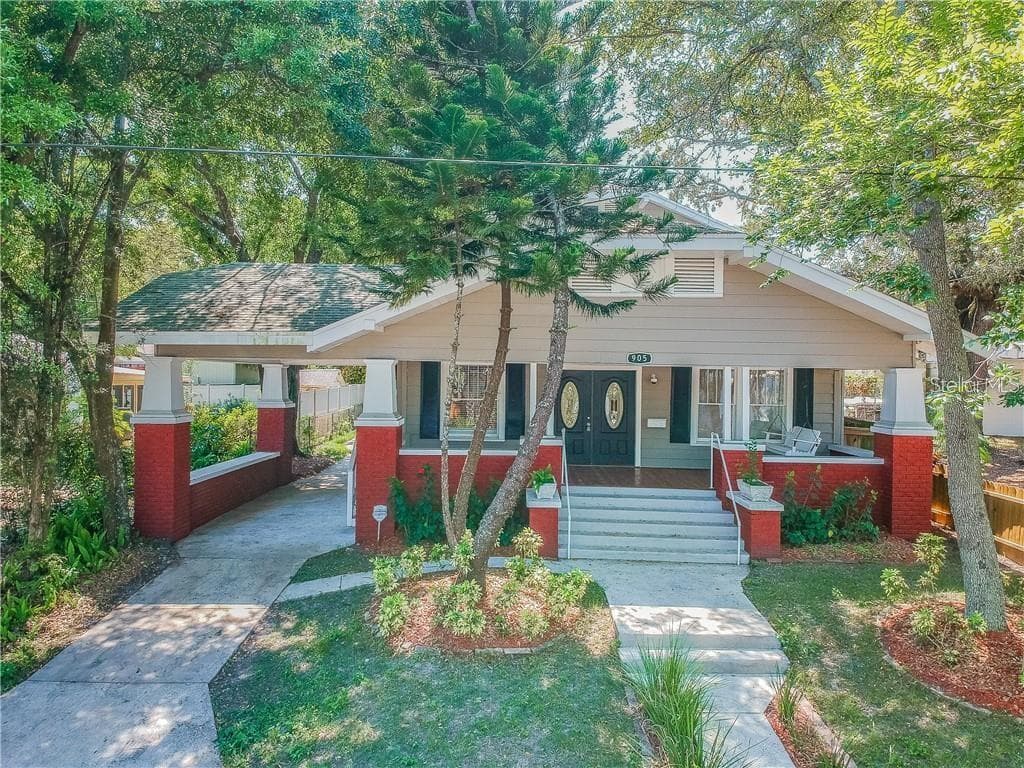 905 E ROBSON STREET TAMPA, FL 33604