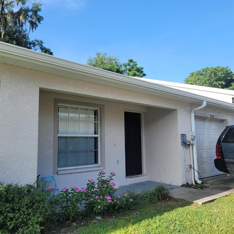 37214 GRASSY HILL LANE DADE CITY, FL 33525