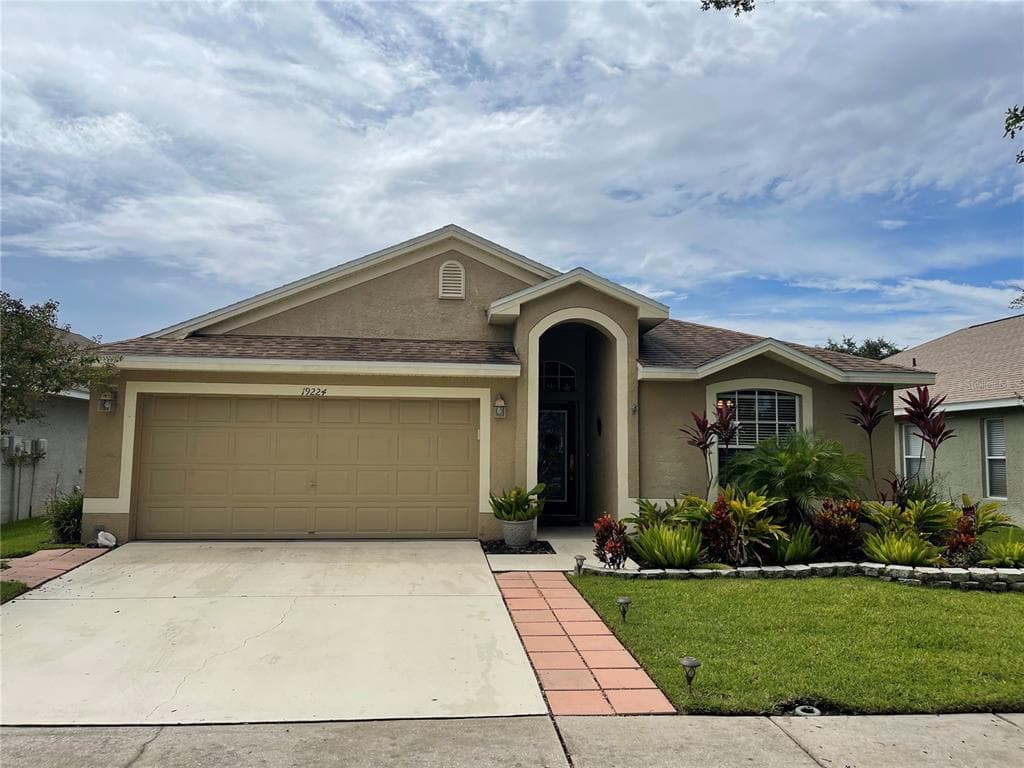 19224 GARDEN QUILT CIRCLE LUTZ, FL 33558
