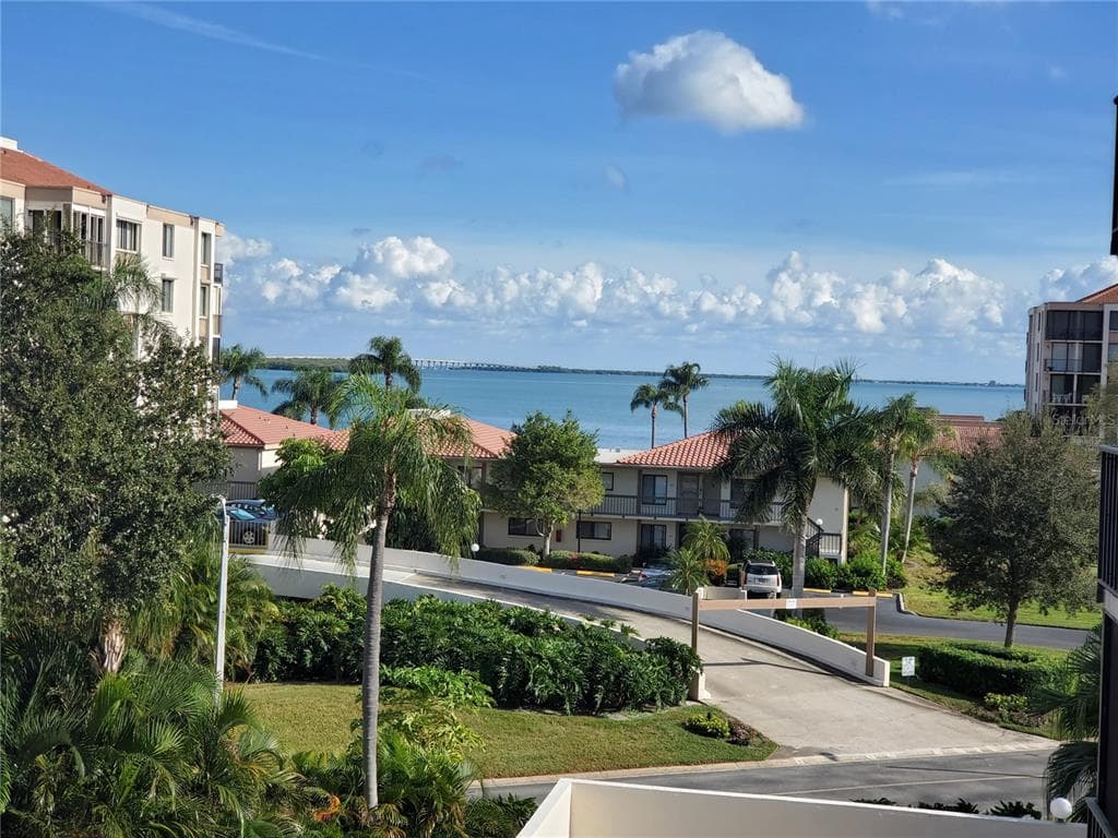 6219 PALMA DEL MAR BOULEVARD S UNIT 403 ST PETERSBURG, FL 33715