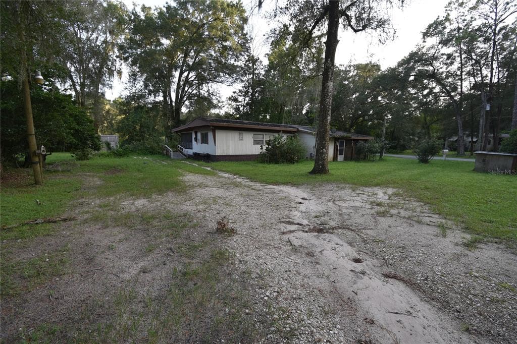 8297 CR 648 BUSHNELL, FL 33513