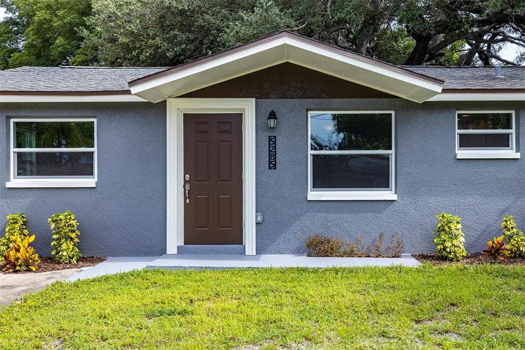 5285 86TH AVENUE N PINELLAS PARK, FL 33782
