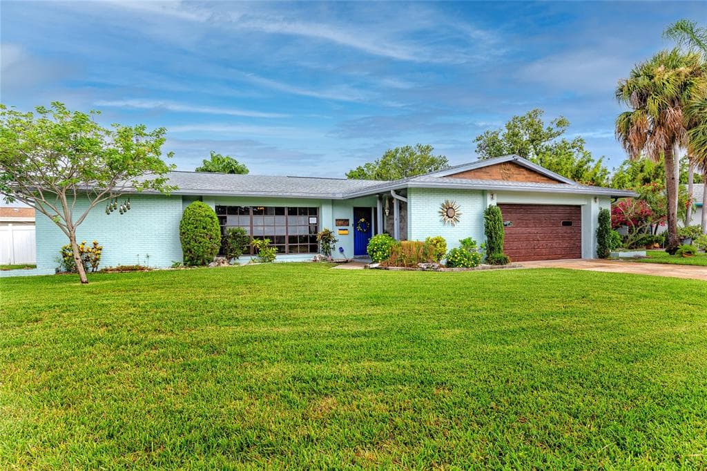 4187 52ND AVENUE S ST PETERSBURG, FL 33711