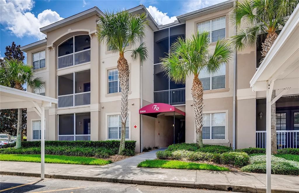 3300 WHITESTONE CIRCLE UNIT 105 KISSIMMEE, FL 34741