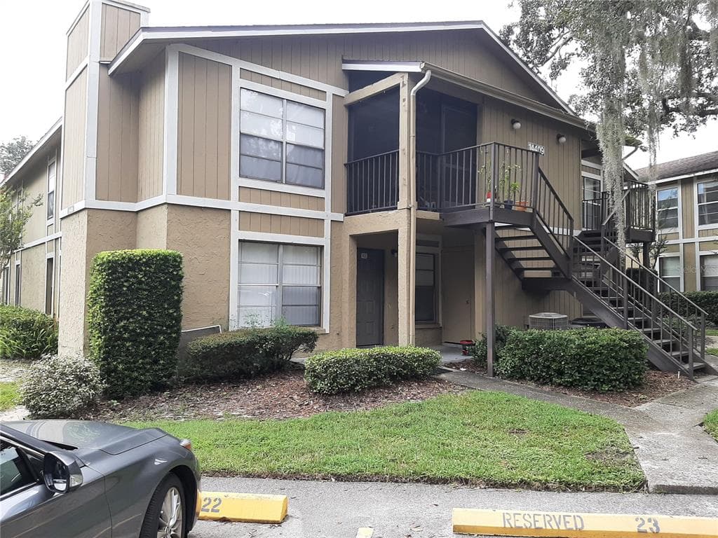 14409 HANGING MOSS CIRCLE UNIT 102 TAMPA, FL 33613