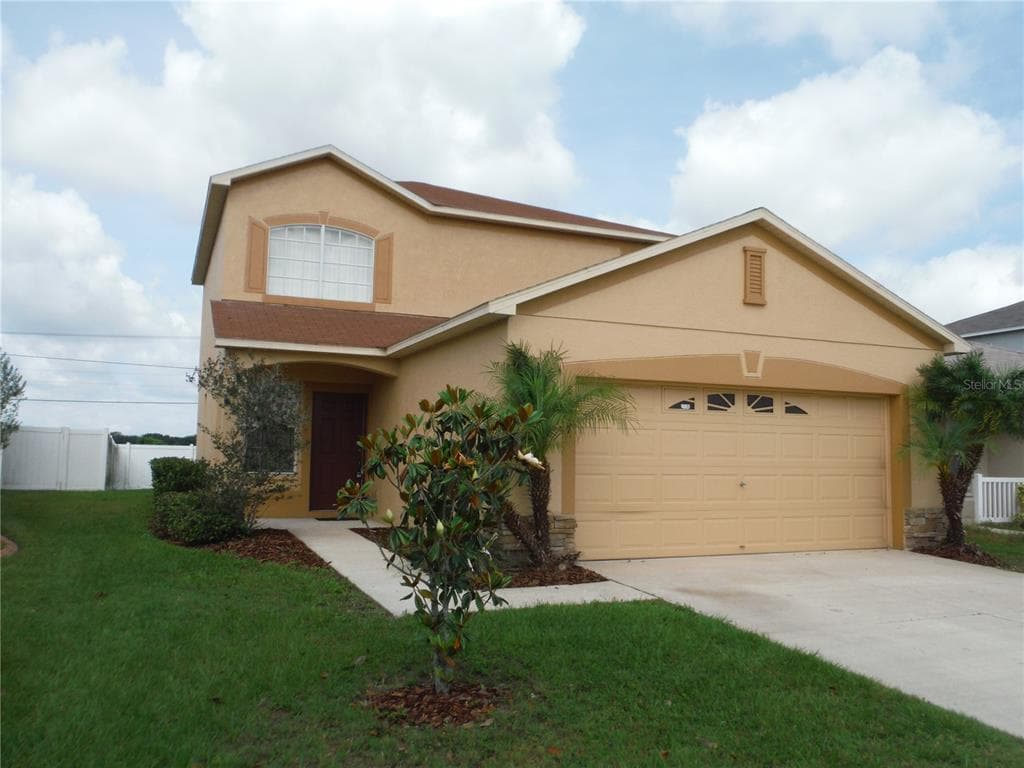 8117 CANTERBURY LAKE BOULEVARD TAMPA, FL 33619