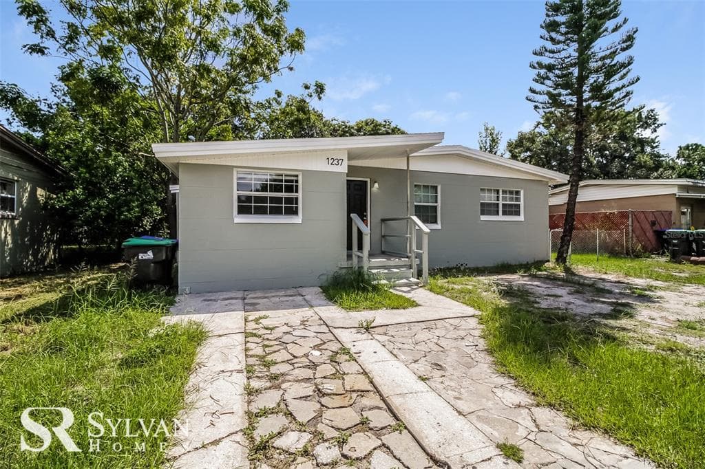 1237 EMERALDA ROAD ORLANDO, FL 32808