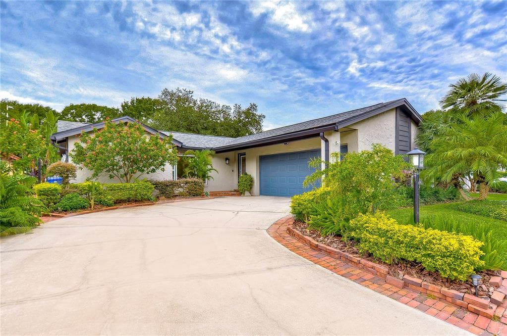 13914 HAYWARD PLACE TAMPA, FL 33618