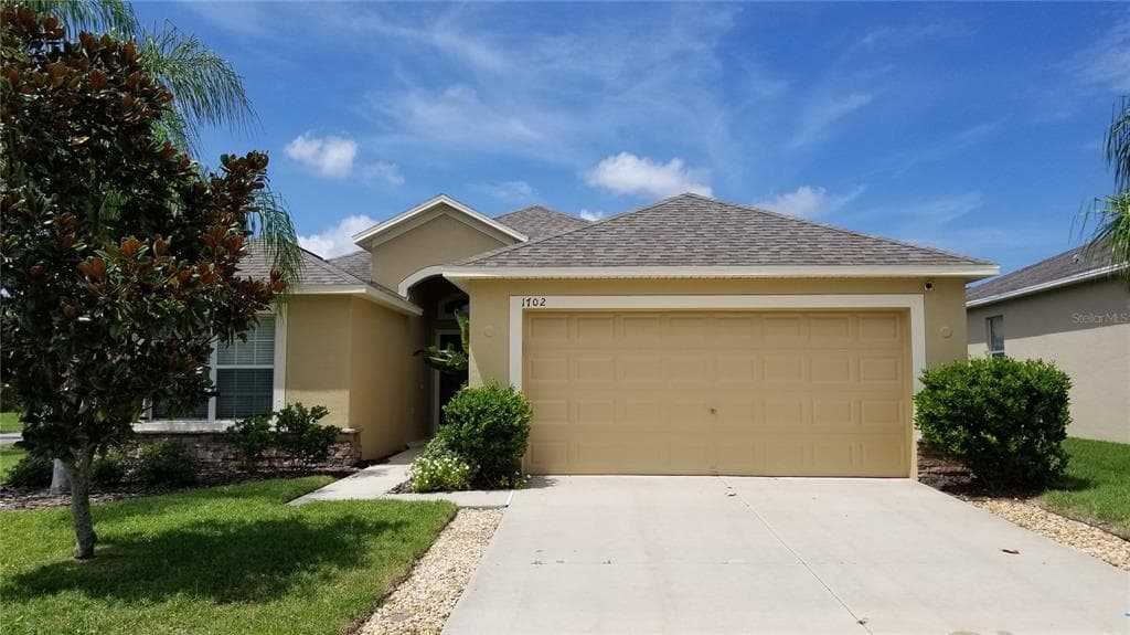 1702 OAK POND STREET RUSKIN, FL 33570