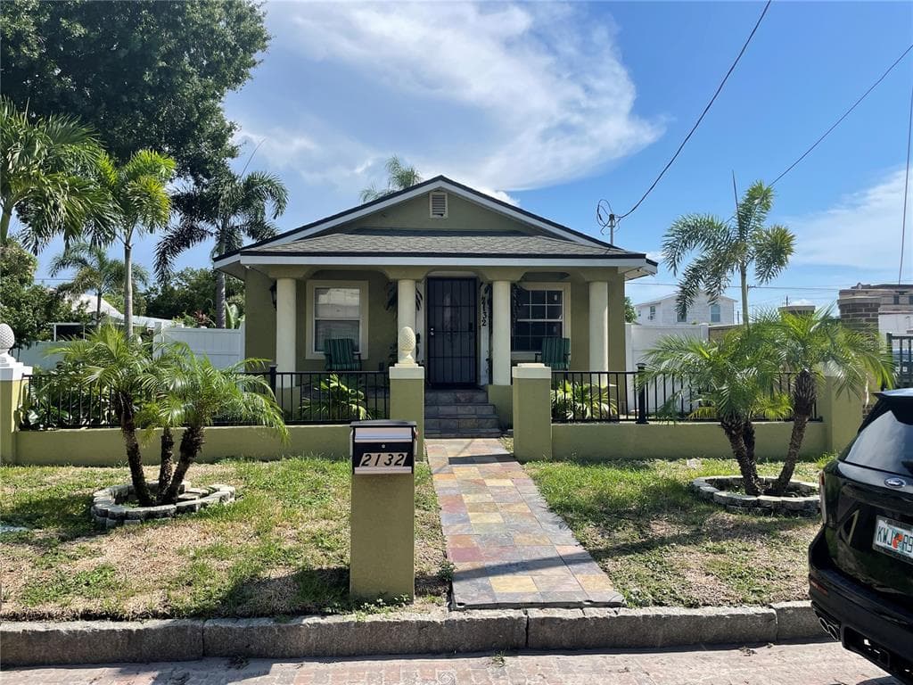2132 W LA SALLE STREET TAMPA, FL 33607