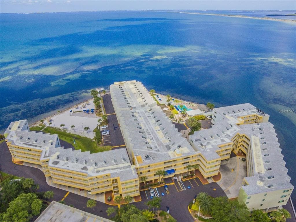 2506 N ROCKY POINT DRIVE UNIT 327 TAMPA, FL 33607