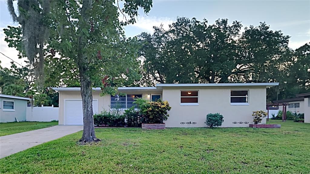 2279 ROBINHOOD TRAIL SOUTH DAYTONA, FL 32119