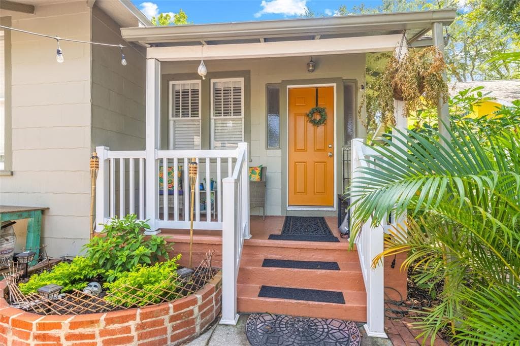 1013 22ND AVENUE N ST PETERSBURG, FL 33704