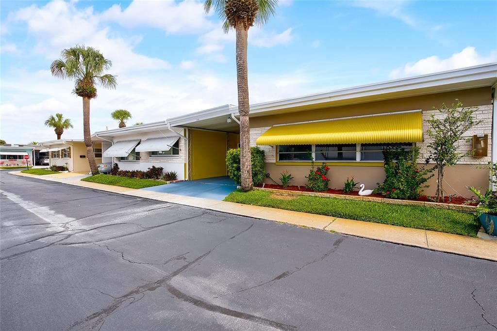 250 ROSERY ROAD NW UNIT 296 LARGO, FL 33770
