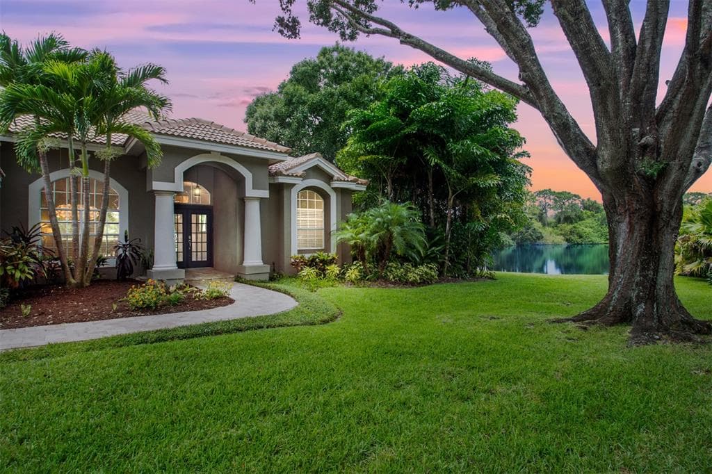 3194 MEADOW VIEW LANE PALM HARBOR, FL 34683