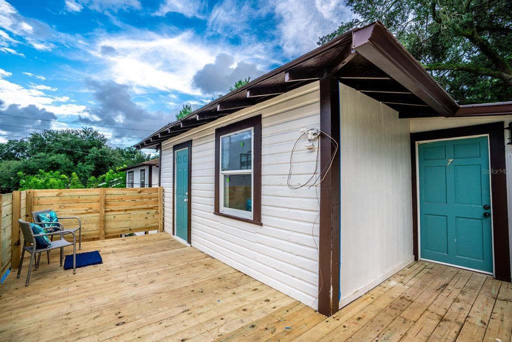 405 E JEAN STREET UNIT 7 TAMPA, FL 33604