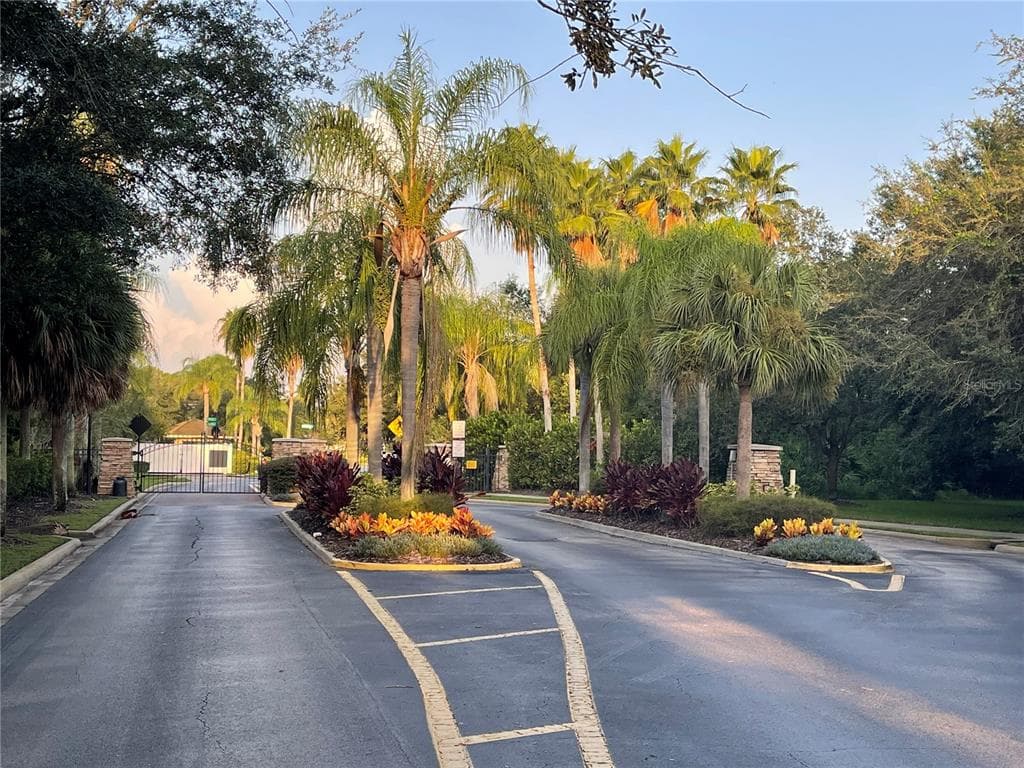 954 VISTA CAY COURT BRANDON, FL 33511