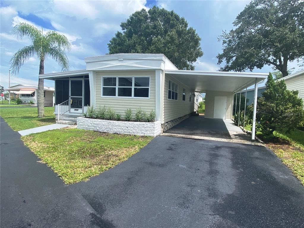 7121 MOUNT ESSEX DRIVE NE UNIT 519 ST PETERSBURG, FL 33702