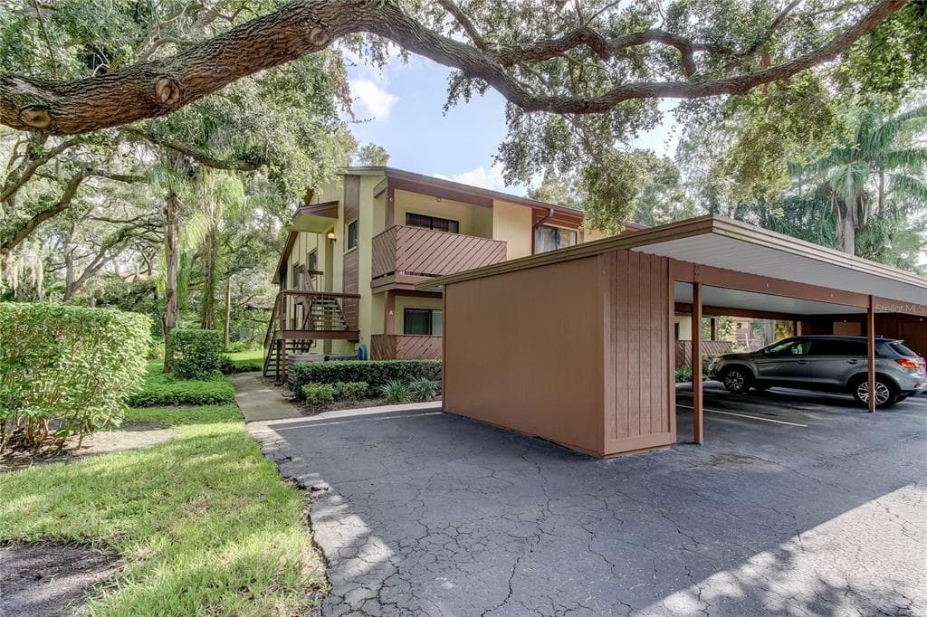 2323 HAMMOND WAY UNIT C SAFETY HARBOR, FL 34695